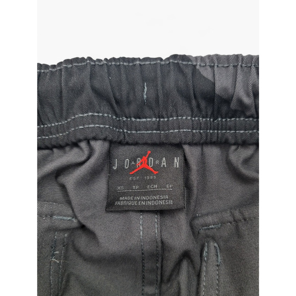 Jordan Essentials Chicago‎ Camo Pants XS Utility Style Streetwear Cargos - Picture 9 of 10